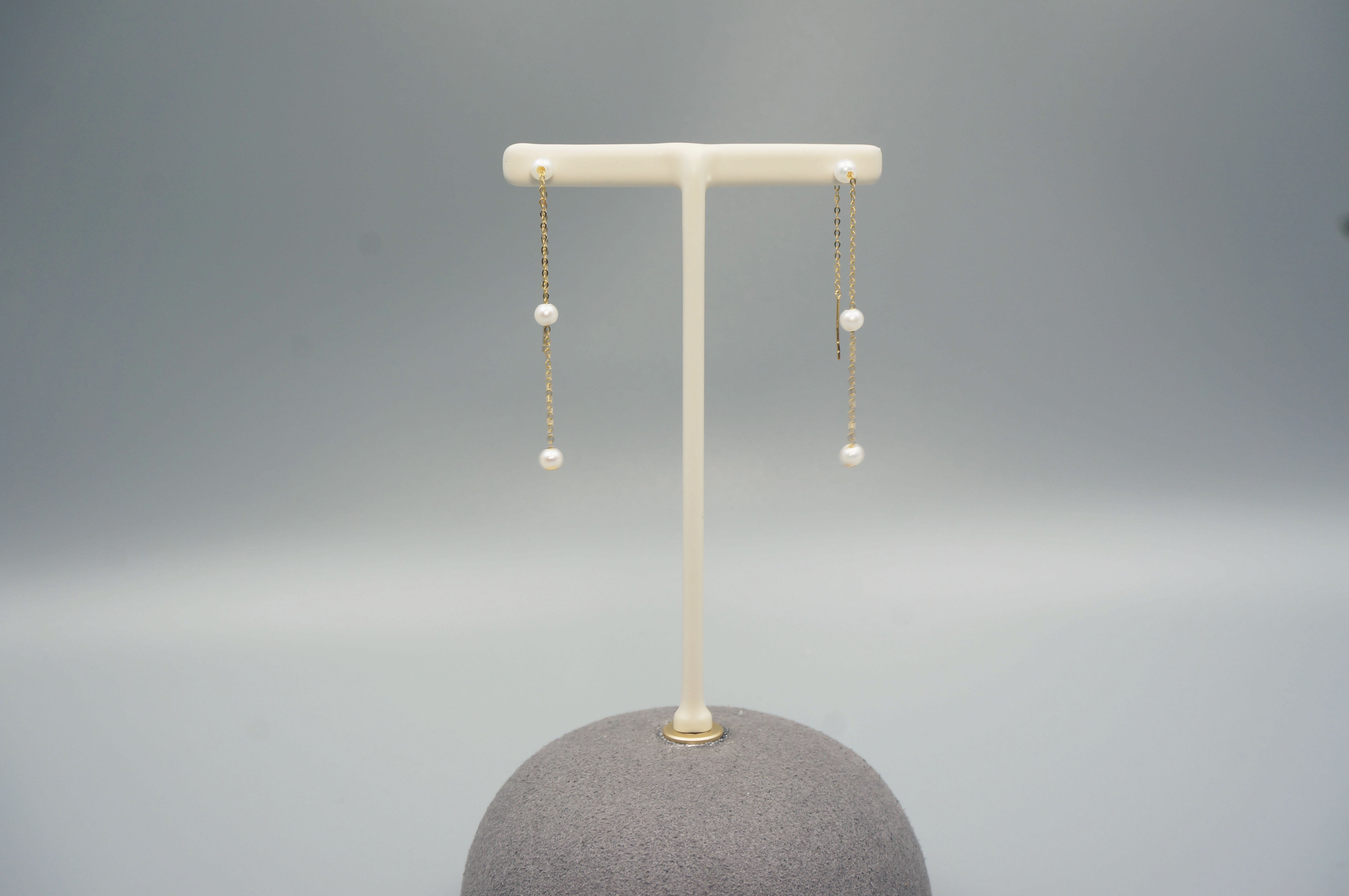 Freshwater Pearl Drop Earrings in 18k Gold