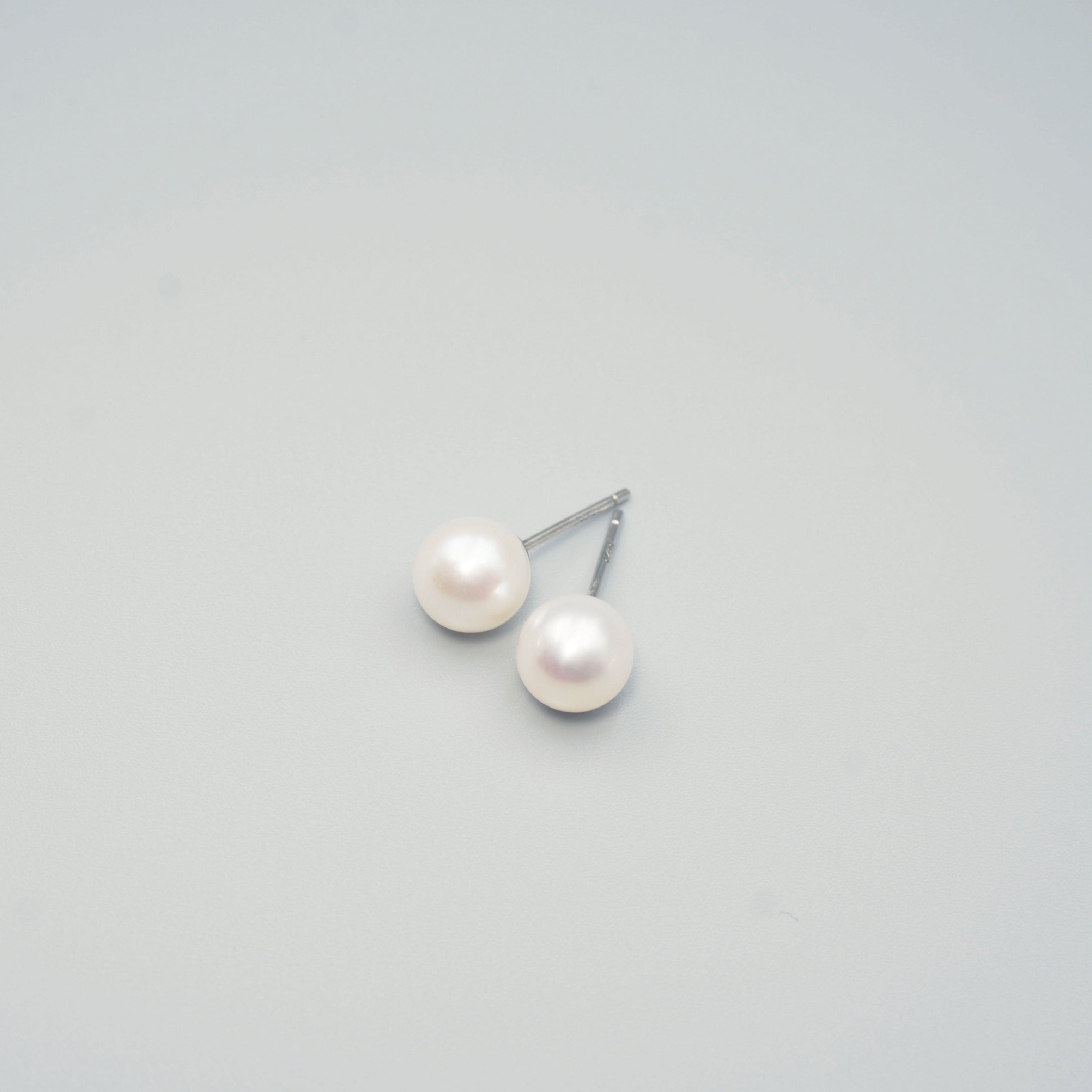 Freshwater Pearl Stud Earrings in Sterling Silver